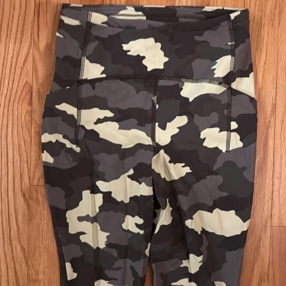 Lululemon 4 Swift Speed High-Rise Tight 28